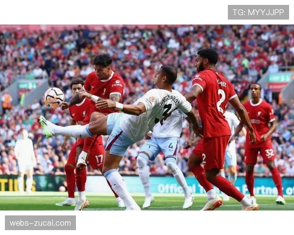 曼联55分稳居第三,与维拉仅差1分欧冠席位争夺白热化